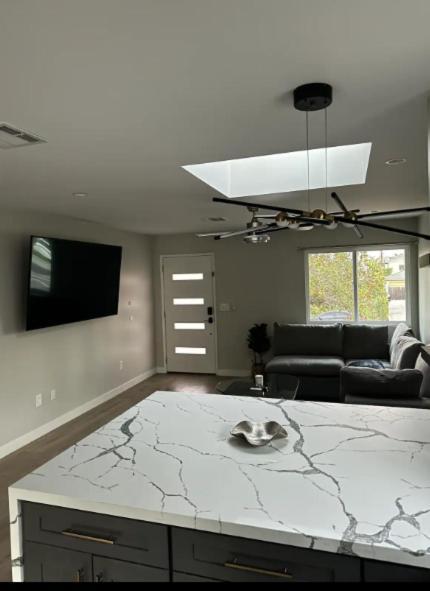 3 Bedroom 2 Bathroom Stylish And Modern In Marina Del Rey Casa de férias
